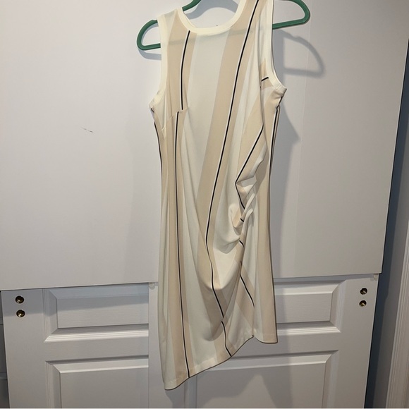 Vince Camuto asymmetrical stripe ruched side dress - Picture 4 of 8